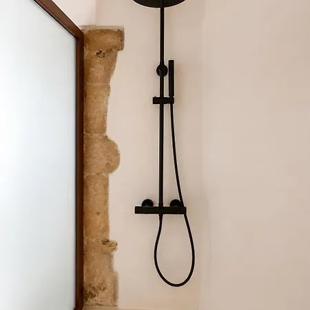 Paralleli Πανσιόν